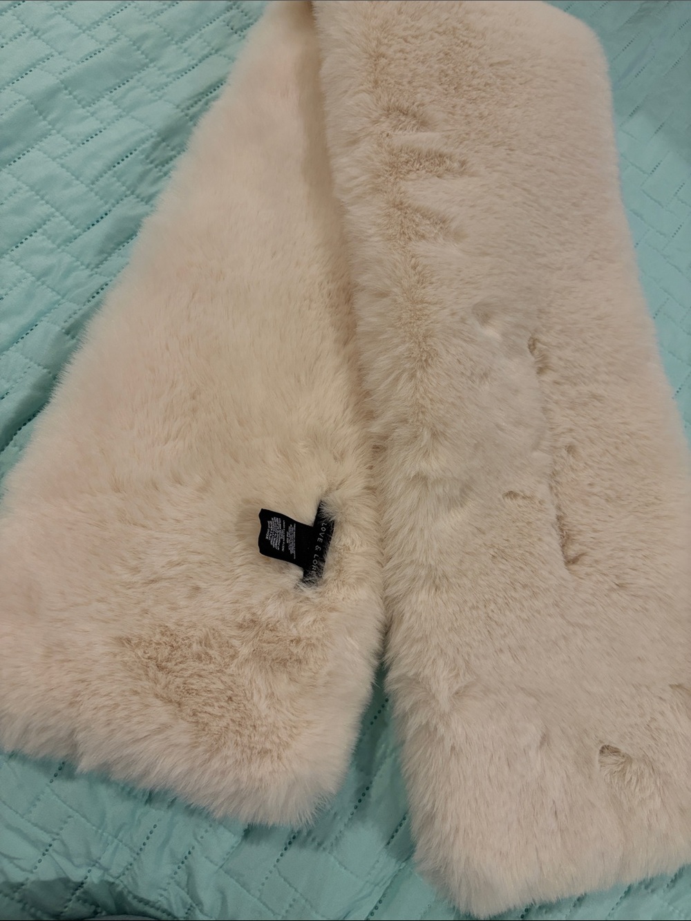 Plush Cream Faux Fur Scarf & Wrap